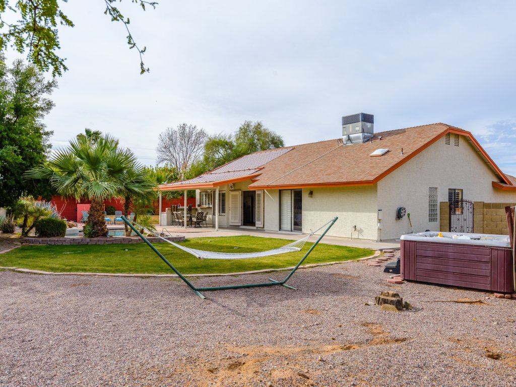 Casa Willow Vacation Rental in Scottsdale - RedAwning
