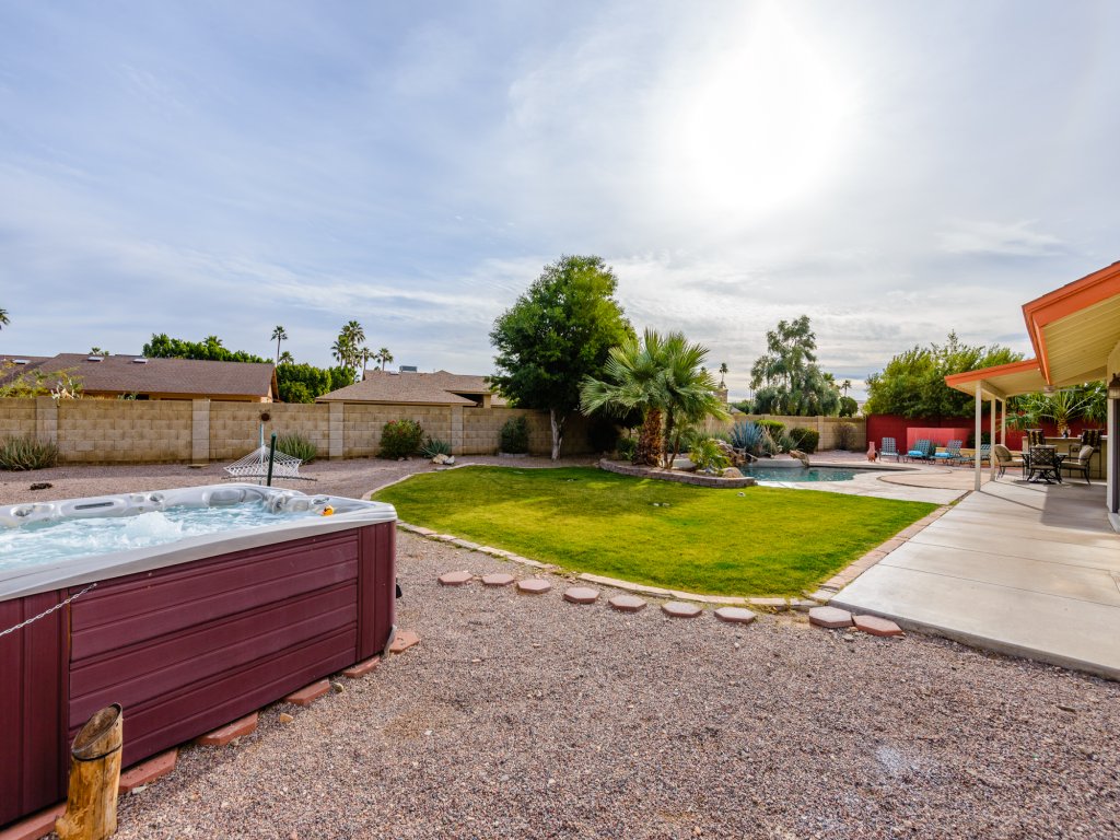 Casa Willow Vacation Rental in Scottsdale - RedAwning