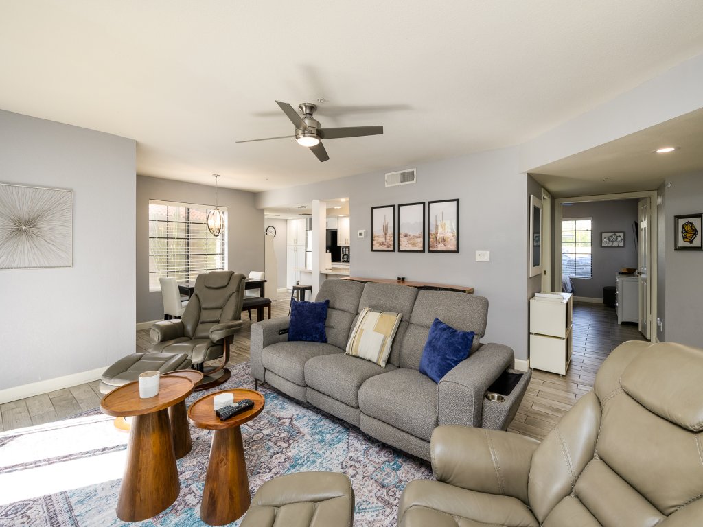 Villa Capri Vacation Rental in Scottsdale - RedAwning