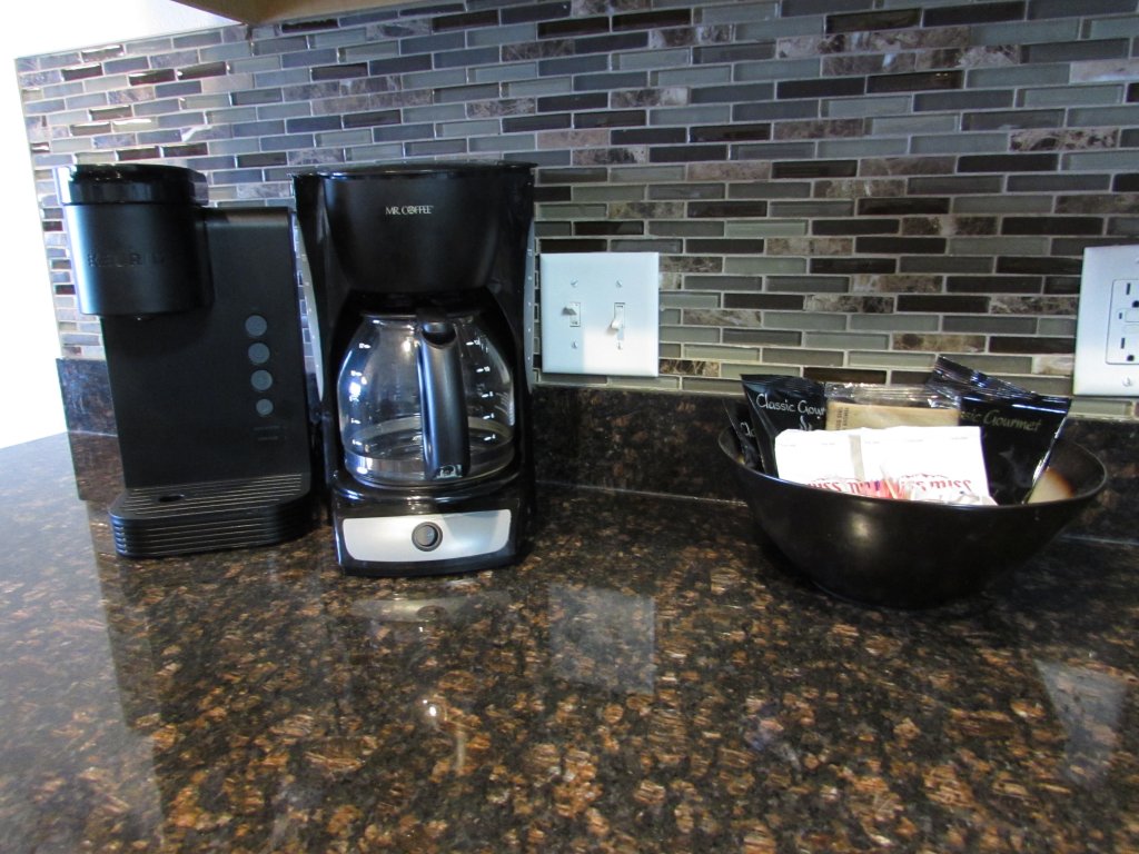 Family Condo B-4 near Table Rock Lake Vacation Rental in Hollister - RedAwning