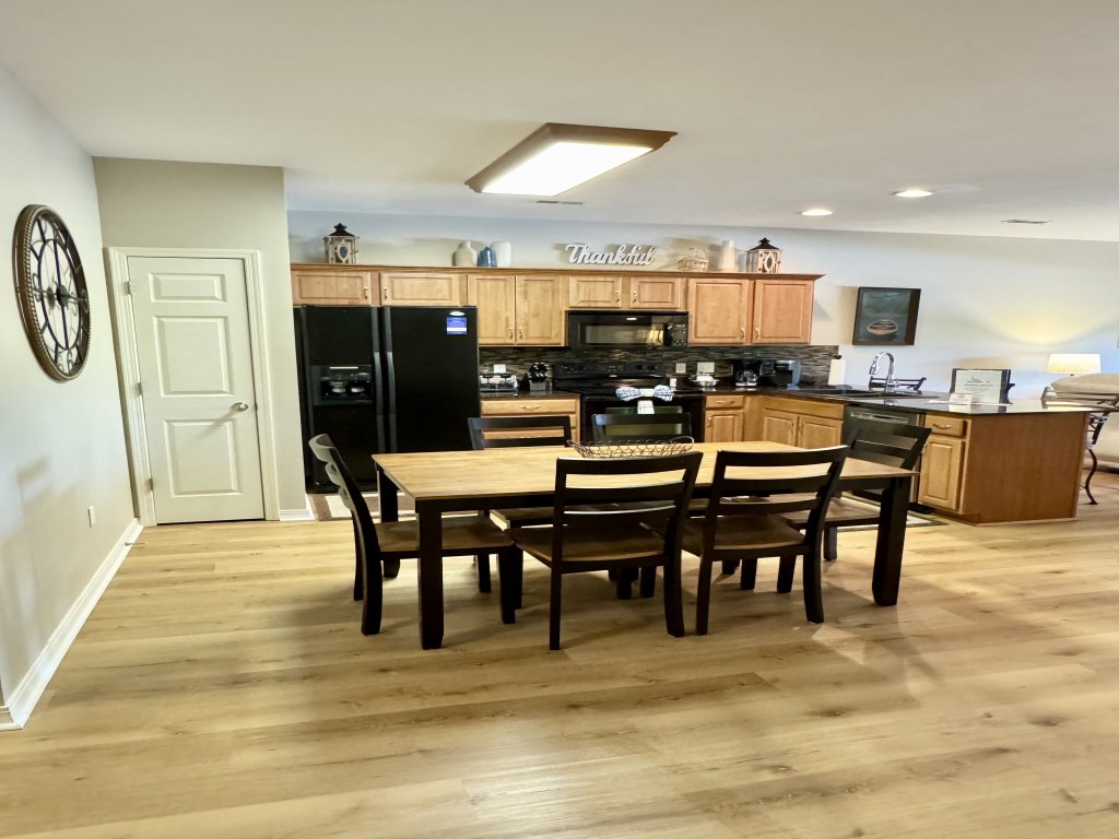 Lower Level Vacation Condo  B-3 at Vickery Resort Vacation Rental in Hollister - RedAwning