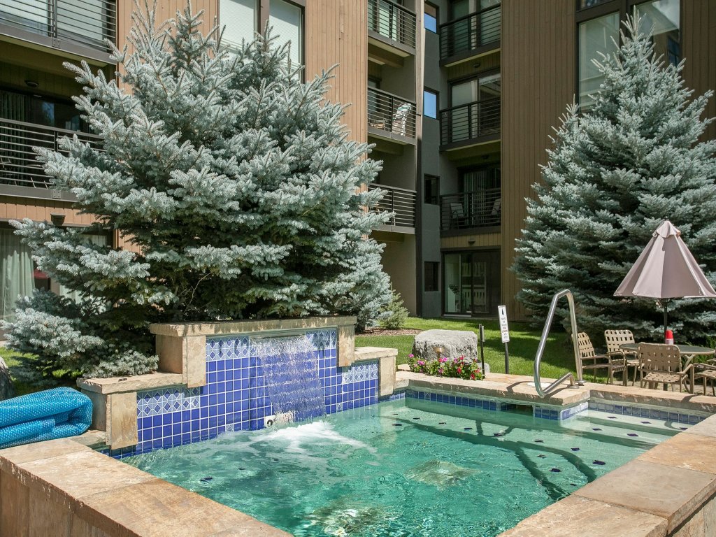 311 Vail International Vacation Rental in Vail - RedAwning