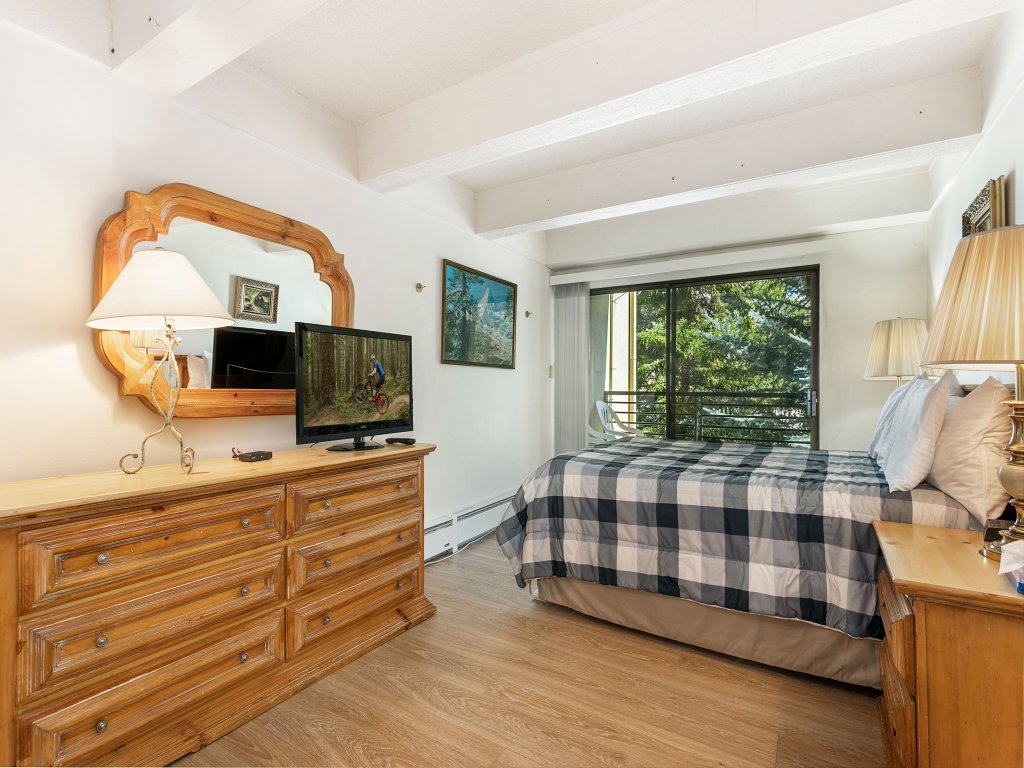 311 Vail International Vacation Rental in Vail - RedAwning