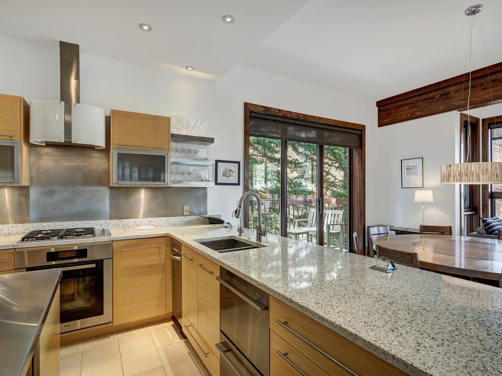 2BR/2BA Condo in Beaver Creek Village - Ski-in/ski-out Vacation Rental in Beaver Creek - RedAwning