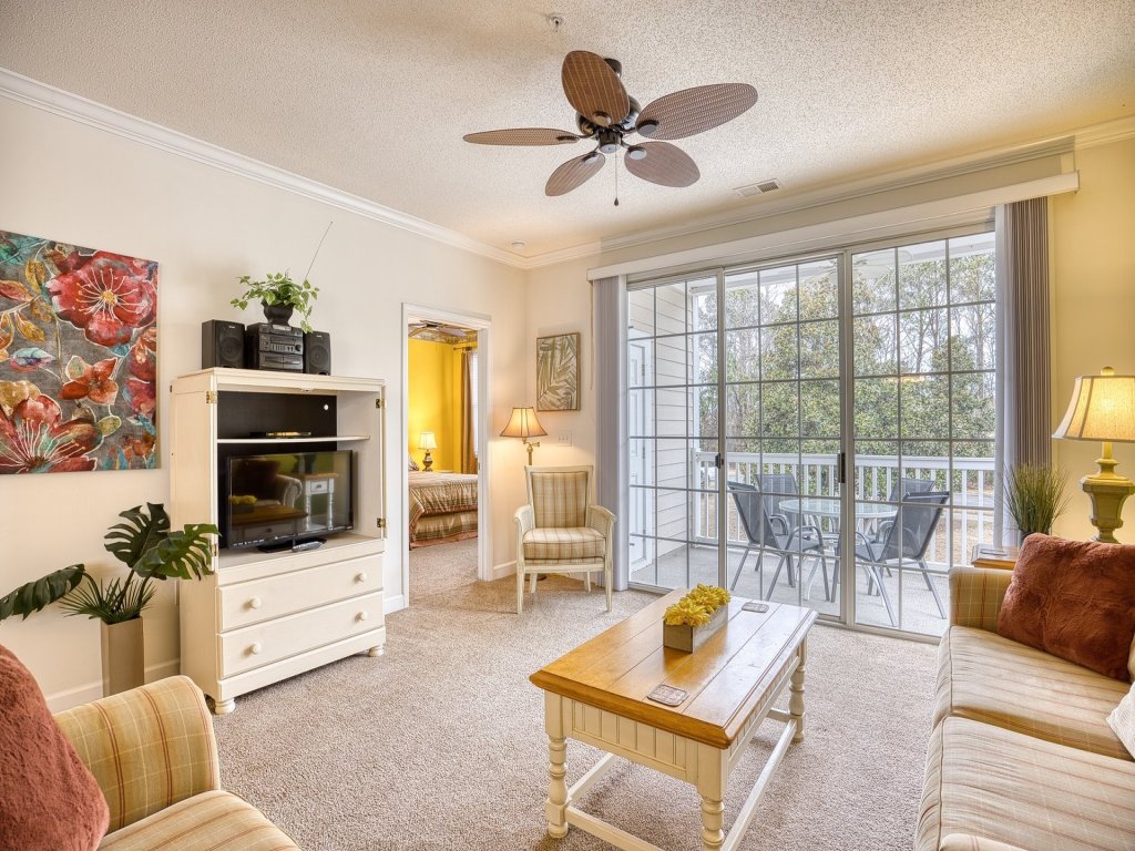 325 River Crossing Vacation Rental in North Myrtle Beach - RedAwning