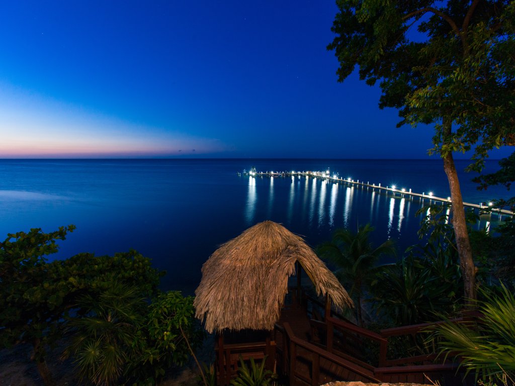 Casa de Suenos Vacation Rental in Sandy Bay - RedAwning