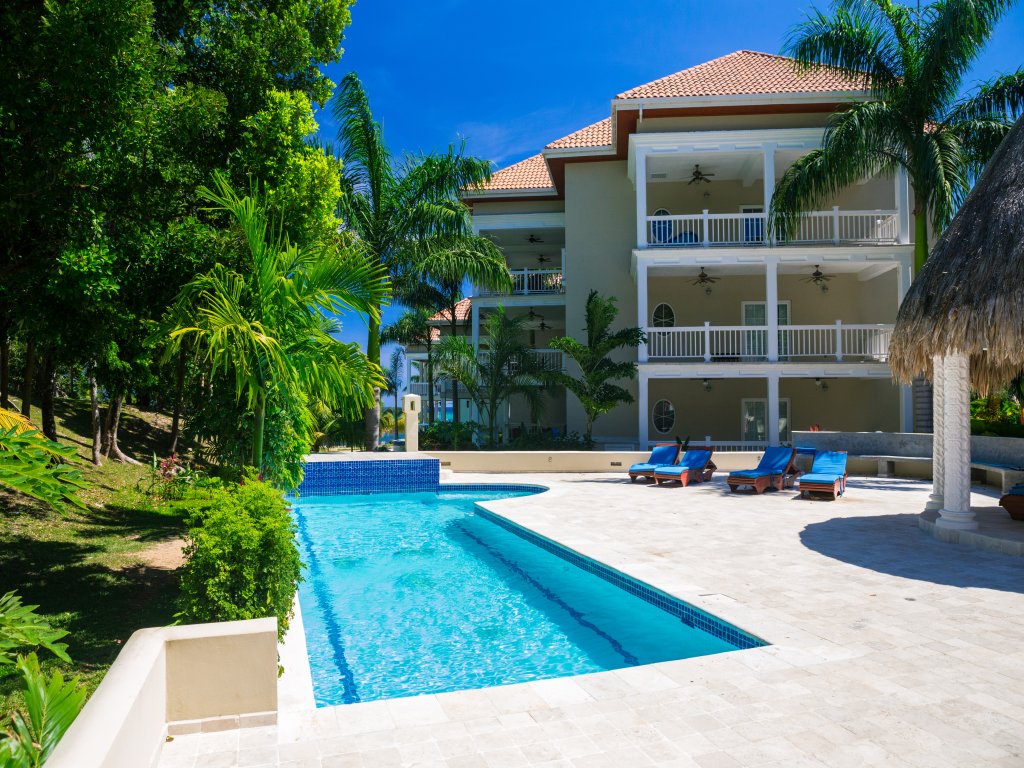 Lawson Rock - Parrotfish 106 Vacation Rental in Sandy Bay - RedAwning