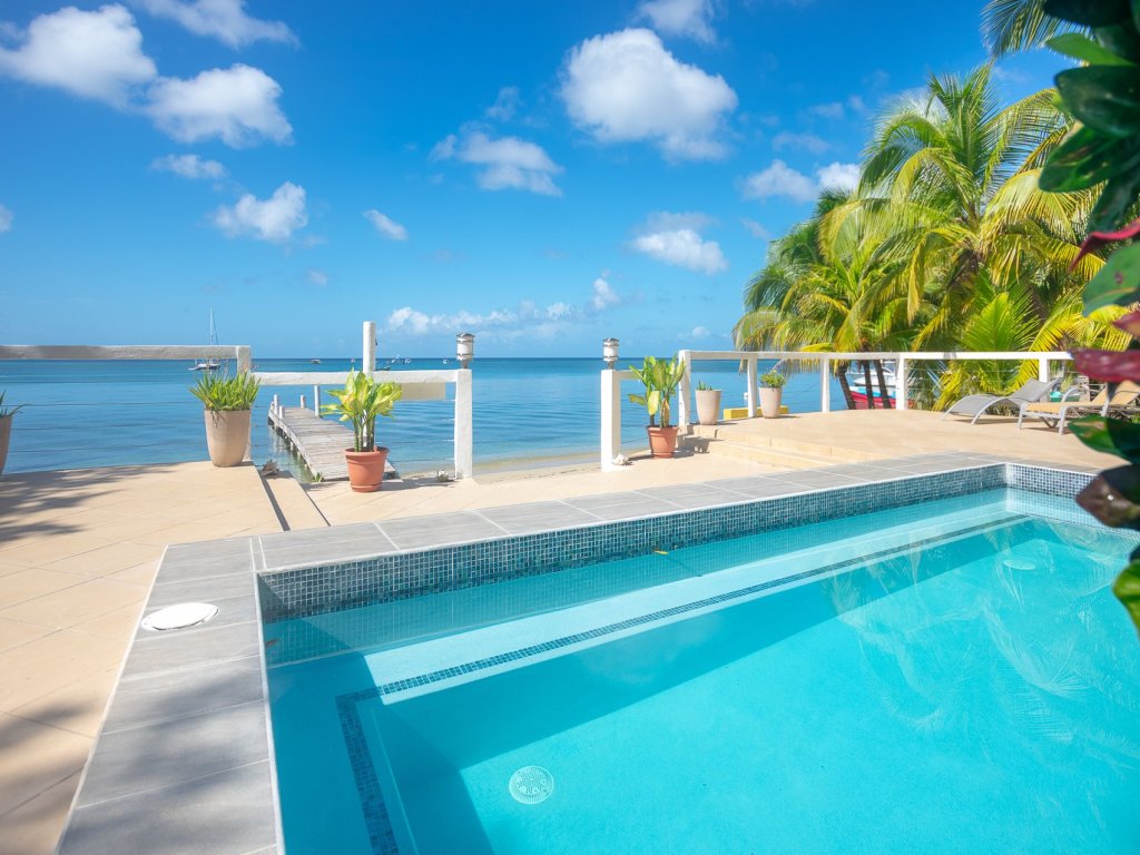 Villa Del Playa #4 Vacation Rental in West End - RedAwning