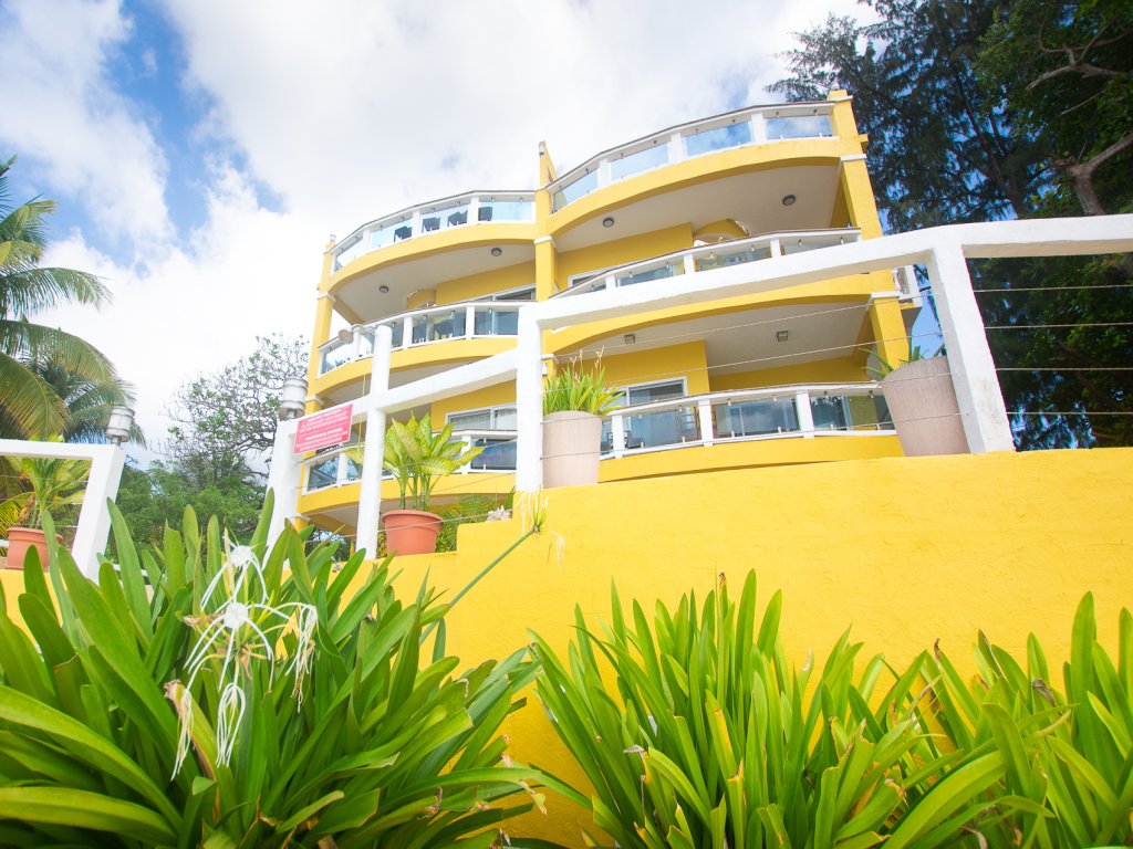 Villa Del Playa #2 Vacation Rental in West End - RedAwning
