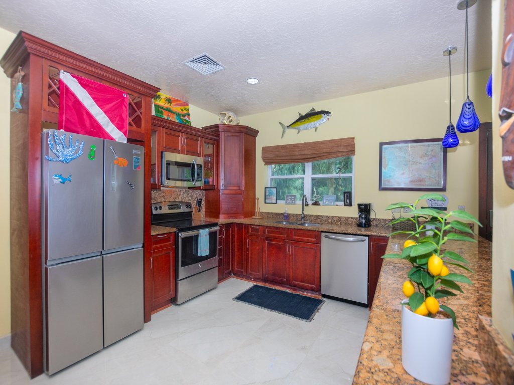 Villa Del Playa #3 Vacation Rental in West End - RedAwning