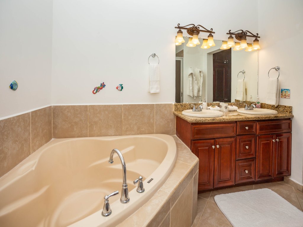 Villa Del Playa #4 (2 bedroom option) Vacation Rental in West End - RedAwning