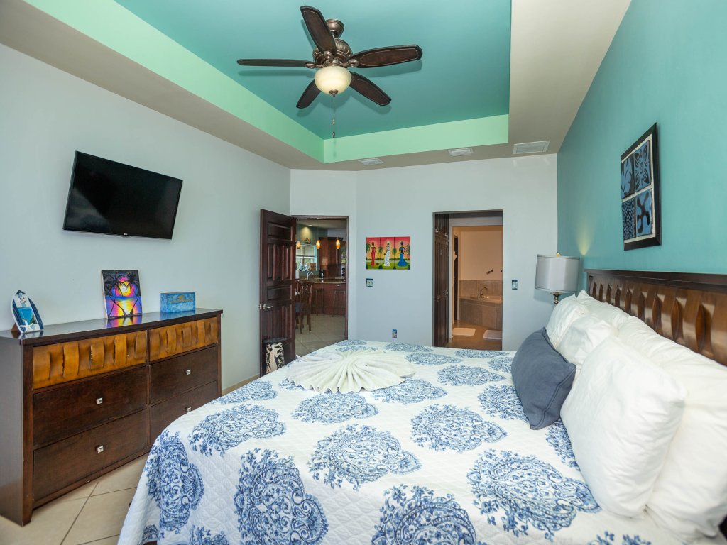 Villa Del Playa #4 (2 bedroom option) Vacation Rental in West End - RedAwning