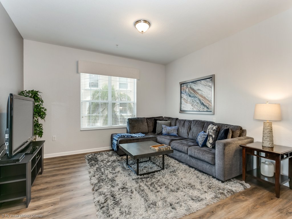 Spring  Lakeview Condo Vacation Rental in Orlando - RedAwning
