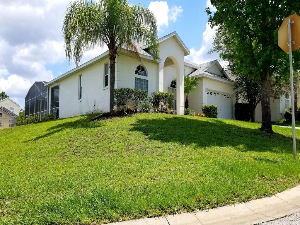 WR1057DL 4 Bedroom Villa in Westridge Vacation Rental in Davenport - RedAwning
