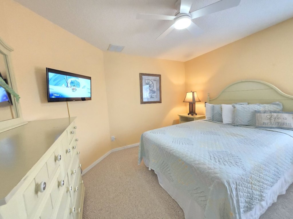 SOL142CA Spectacular 6 Bed, Solana Commuity villa Vacation Rental in Davenport - RedAwning