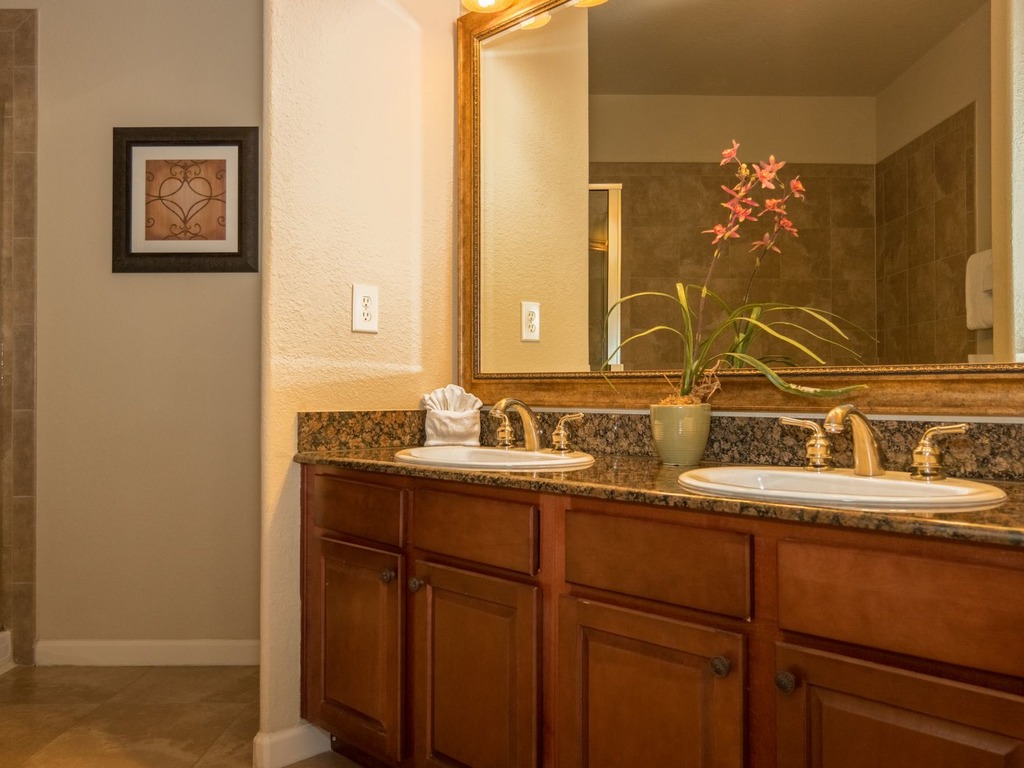BP521CP 3 Bedroom Condo in Bella Piazza Vacation Rental in Davenport - RedAwning