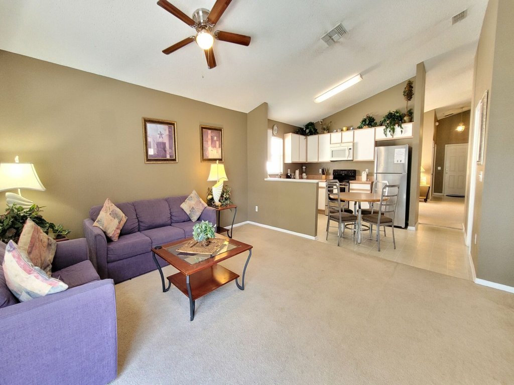 HL740BD 4 Bedroom Villa in Hampton Lakes Vacation Rental in Davenport - RedAwning