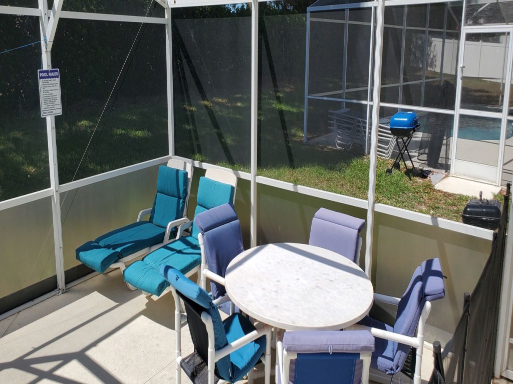 HL740BD 4 Bedroom Villa in Hampton Lakes Vacation Rental in Davenport - RedAwning