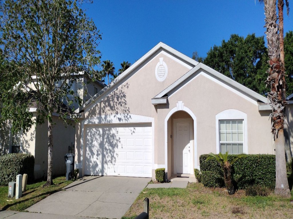 HL740BD 4 Bedroom Villa in Hampton Lakes Vacation Rental in Davenport - RedAwning