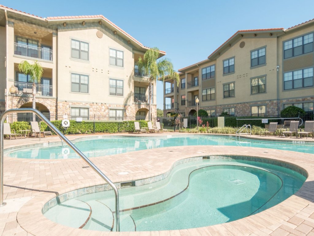 BP914CP 3 Bedroom Condo in Bella Piazza Vacation Rental in Davenport - RedAwning