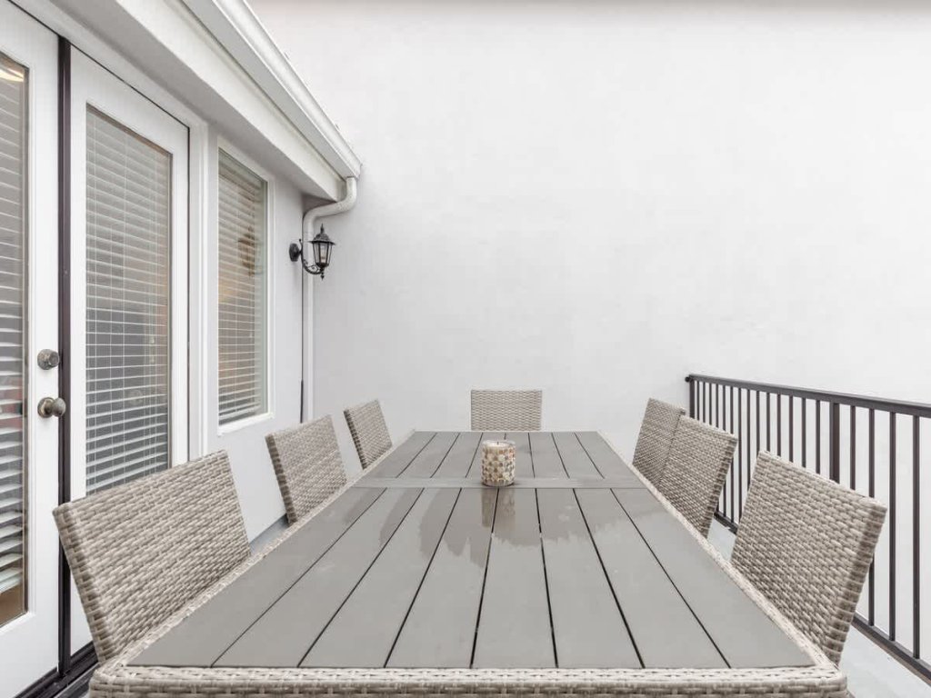 310.5 Iris | CDM Private Townhouse Near the Beach Vacation Rental in Newport Beach - RedAwning