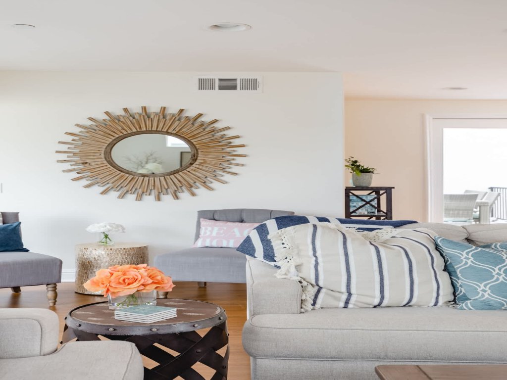310.5 Iris | CDM Private Townhouse Near the Beach Vacation Rental in Newport Beach - RedAwning