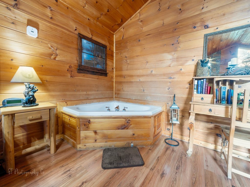 Paw Prints Secluded Mountain View Cabin with Hot Tub and Pool Table Vacation Rental in Sevierville - RedAwning