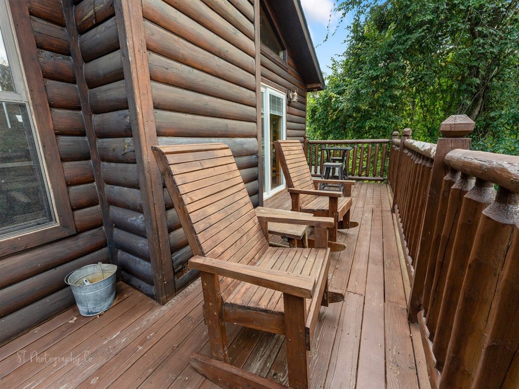 Paw Prints Secluded Mountain View Cabin with Hot Tub and Pool Table Vacation Rental in Sevierville - RedAwning
