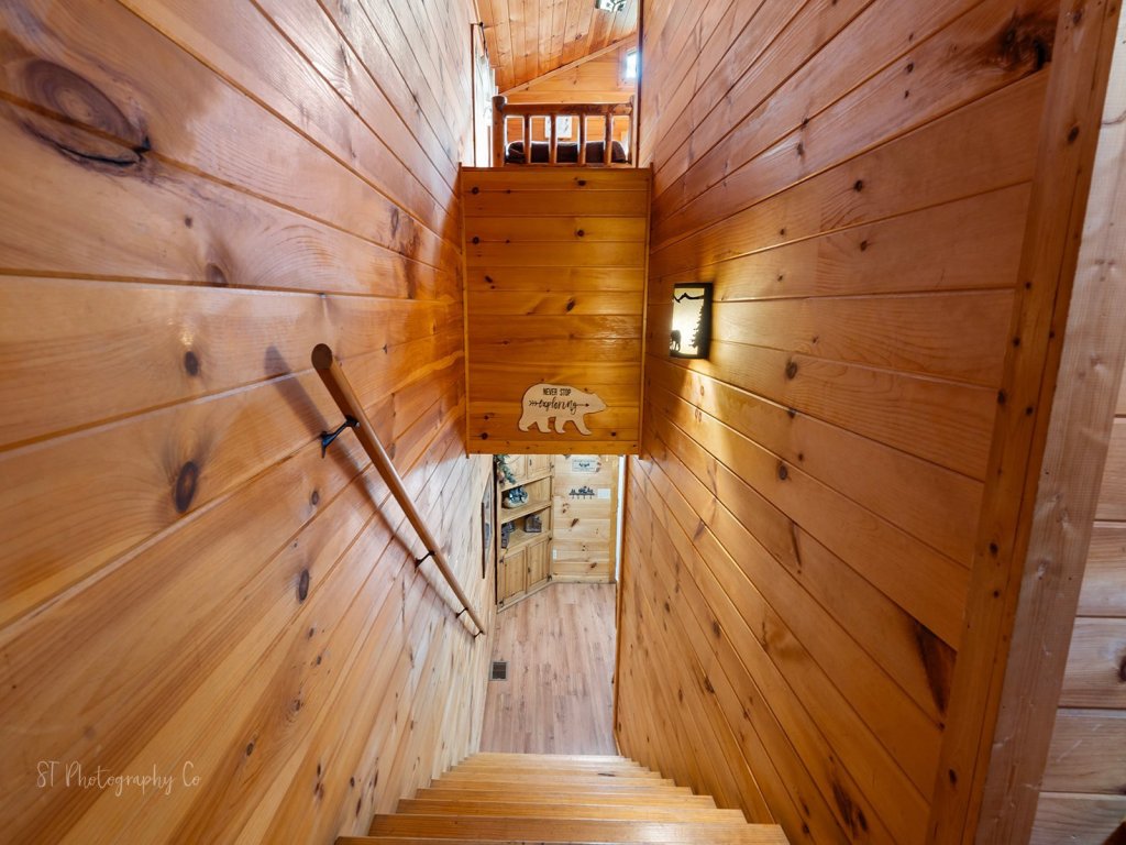 Paw Prints Secluded Mountain View Cabin with Hot Tub and Pool Table Vacation Rental in Sevierville - RedAwning