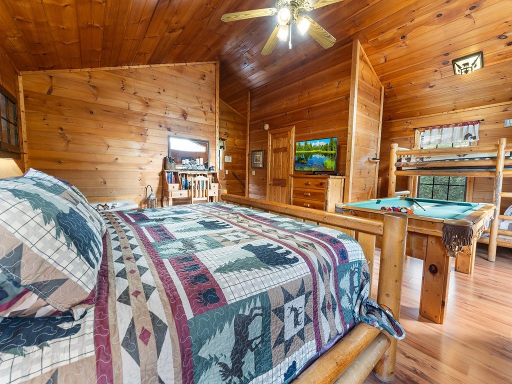 Paw Prints Secluded Mountain View Cabin with Hot Tub and Pool Table Vacation Rental in Sevierville - RedAwning