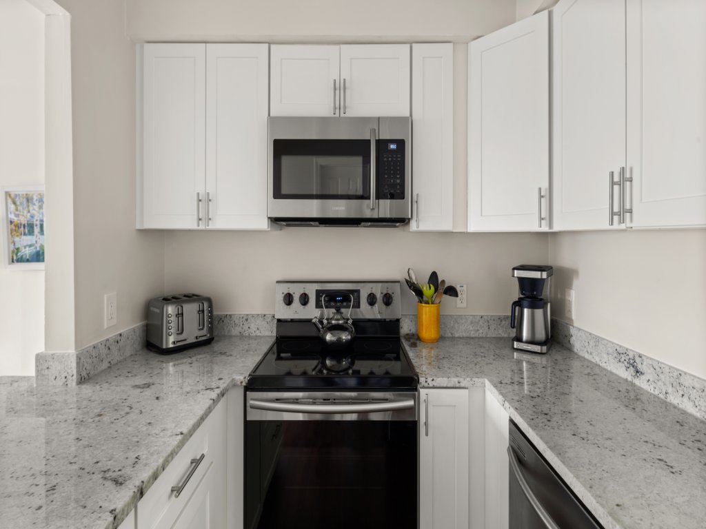 41 Summit Condo Near Mountain Shuttle Vacation Rental in Warren - RedAwning