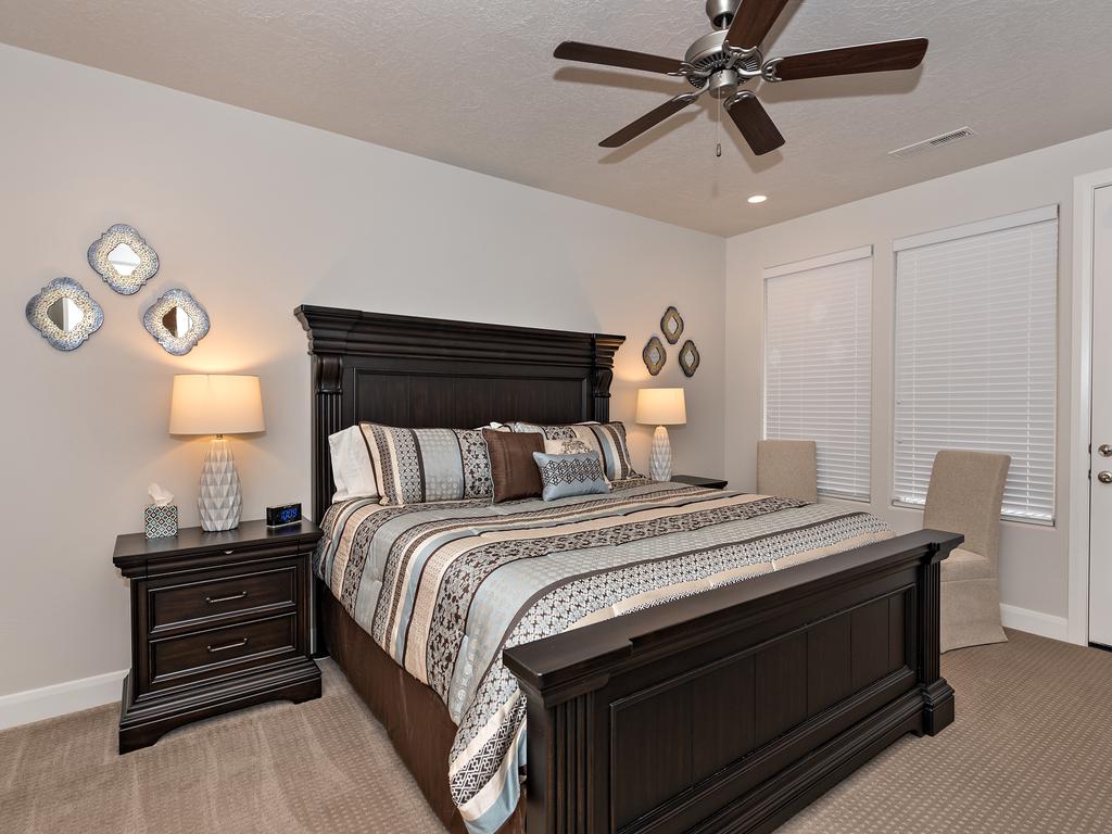 Red Rock Getaway Vacation Rental in St. George - RedAwning