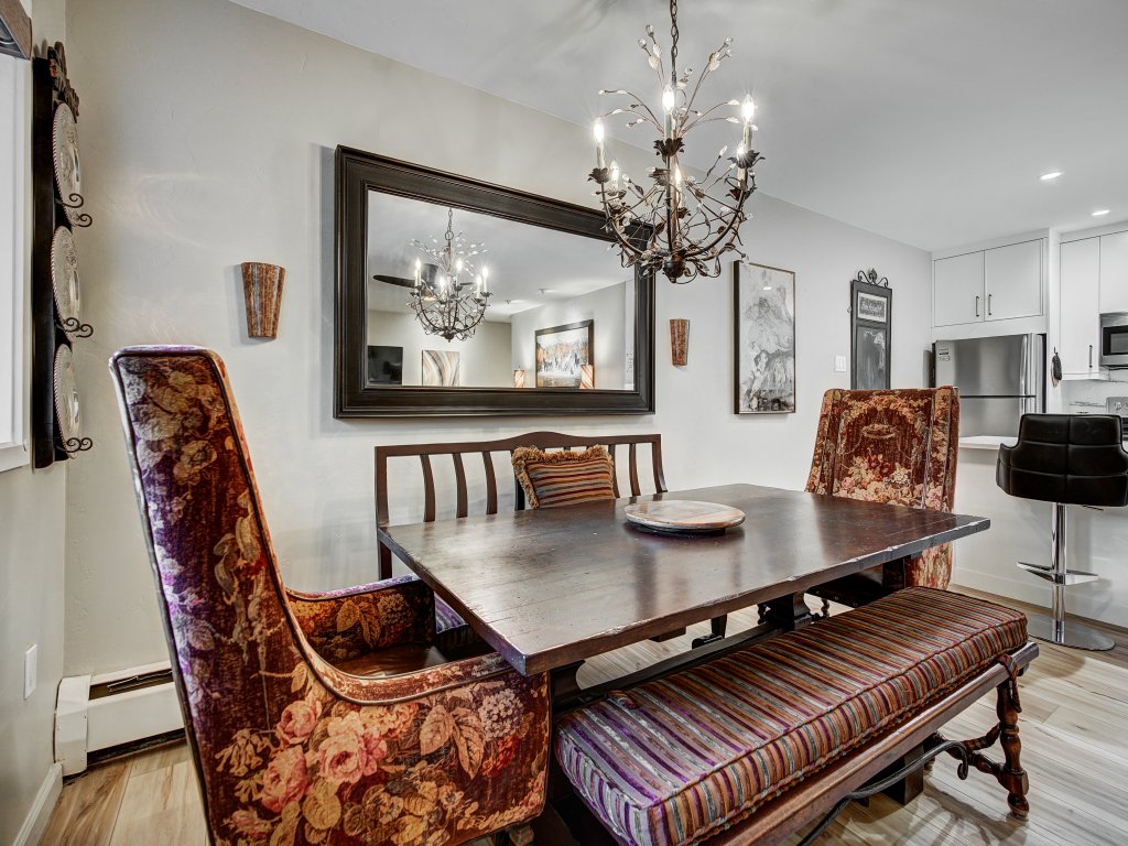 Cozy Riva Ridge Condo with 1 BR in Vail Village Save 20% on 7+ Nights! Vacation Rental in Vail - RedAwning