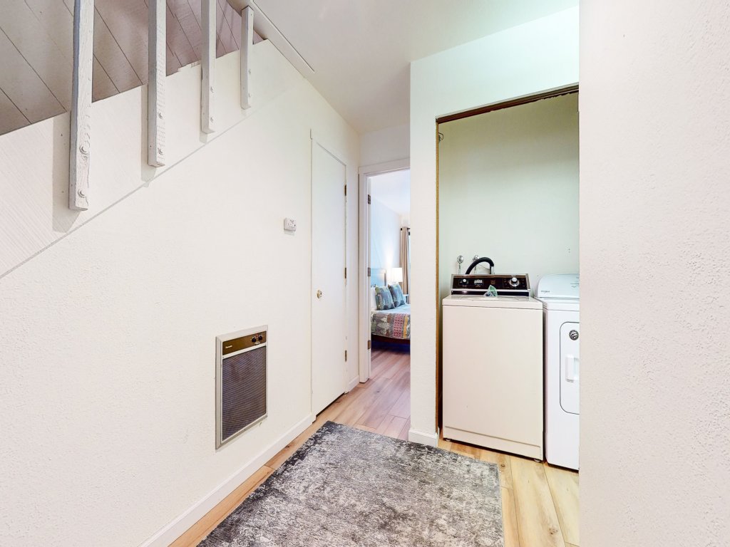 Snowcreek I 82 Spacious Yet Cozy Condo with Private Washer Dryer Vacation Rental in Mammoth Lakes - RedAwning