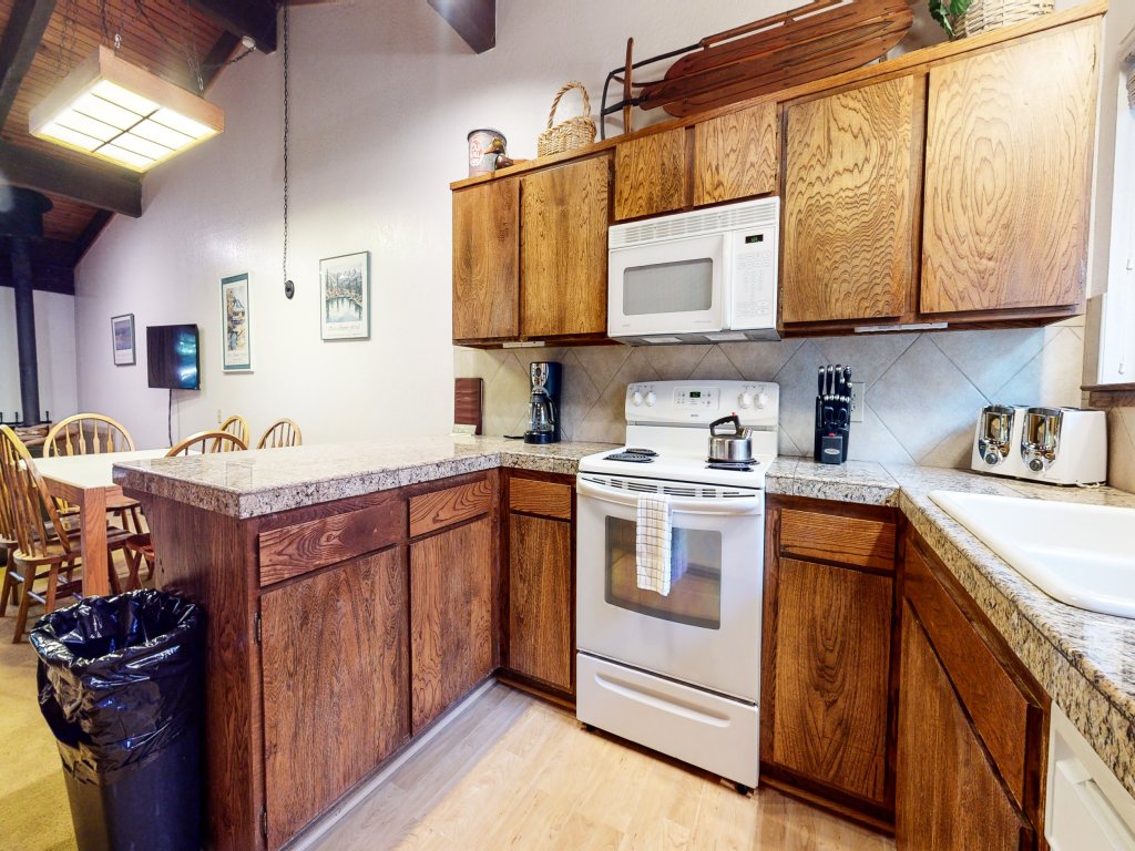 Mammoth West 111 Cozy Condo, Just A Short Walk to Canyon Lodge Vacation Rental in Mammoth Lakes - RedAwning