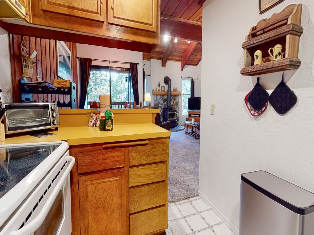Val D'Isere #3 Vacation Rental in Mammoth Lakes - RedAwning