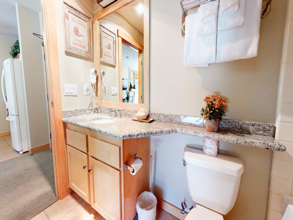Sunstone 208 Updated Ski-In Ski-Out Condo At Sunstone Lodge with Great Complex Amenities Vacation Rental in Mammoth Lakes - RedAwning