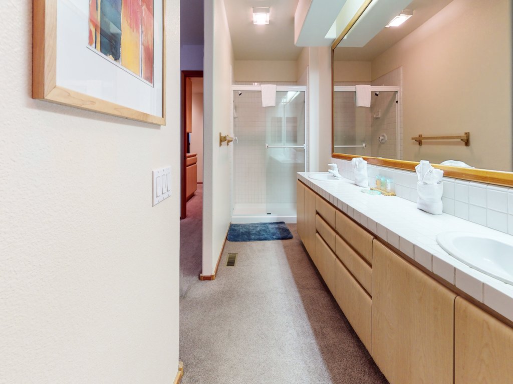 Snowcreek V 933 Bright and Spacious, Private BBQ, Washer Dryer, Pet-Friendly Vacation Rental in Mammoth Lakes - RedAwning