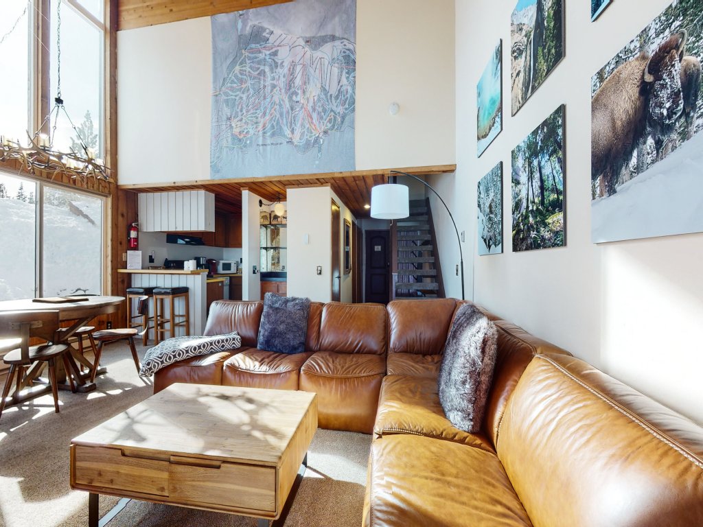 Val D'Isere #35 Vacation Rental in Mammoth Lakes - RedAwning