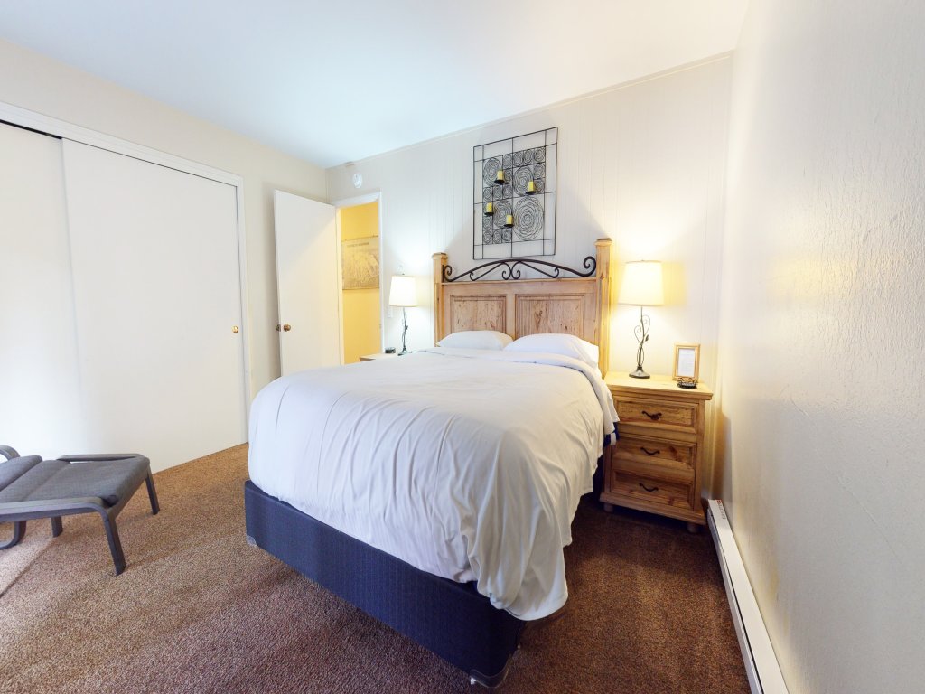 Chateau de Montagne 29 Updated and Spacious with Private Washer Dryer, On The Shuttle Route Vacation Rental in Mammoth Lakes - RedAwning