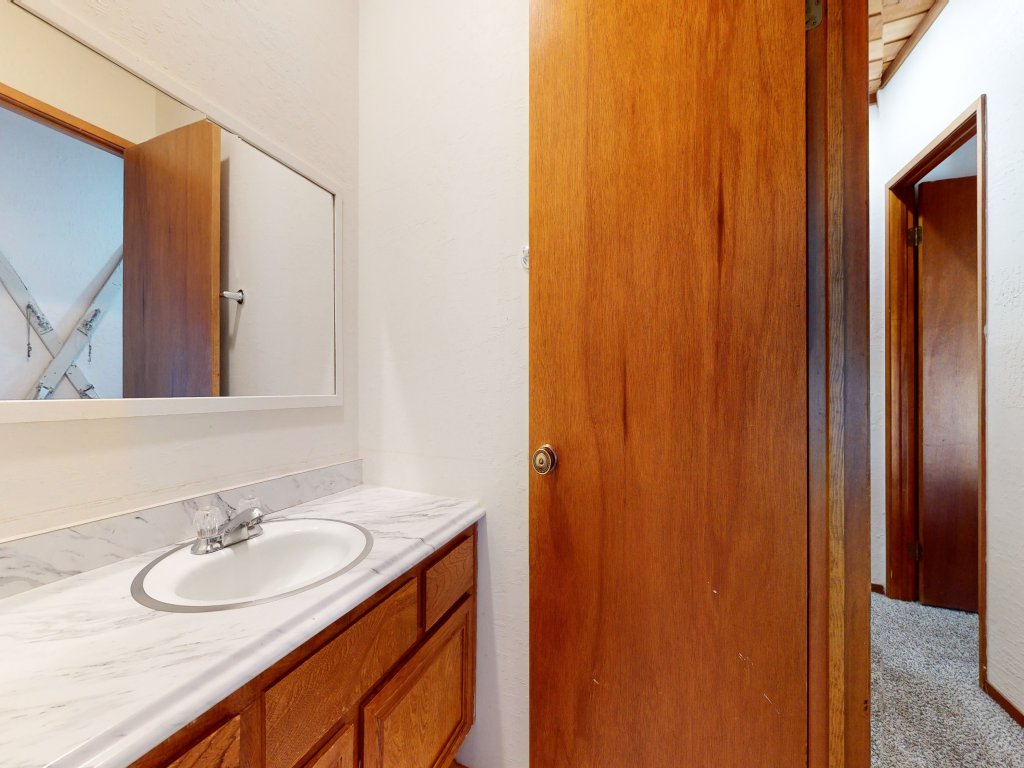 Val D'Isere #6 Vacation Rental in Mammoth Lakes - RedAwning