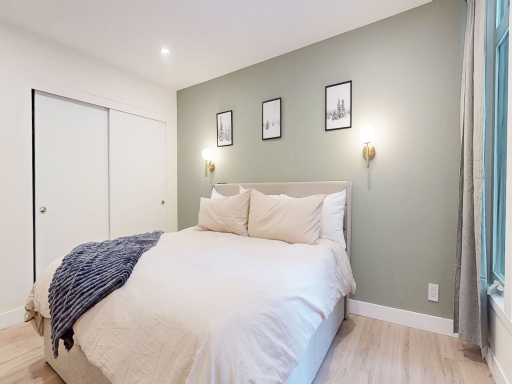 St. Moritz 34 Cozy Centrally Located Condo With Great Complex Amenities Vacation Rental in Mammoth Lakes - RedAwning