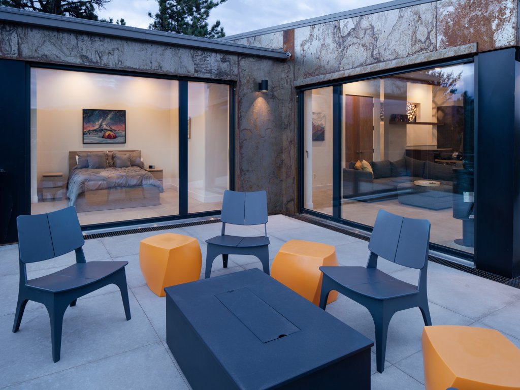 Timberline Haus Vacation Rental in Nederland - RedAwning