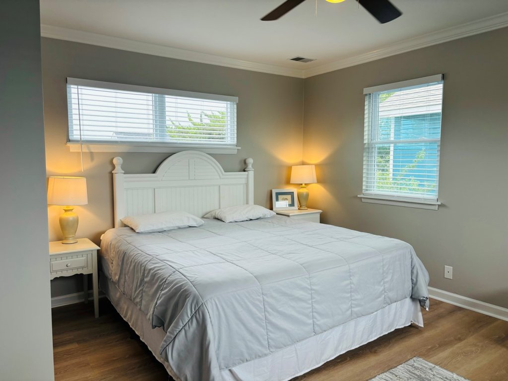 Buckeye's at the Beach / 110 Frigate Dr Vacation Rental in Holden Beach - RedAwning