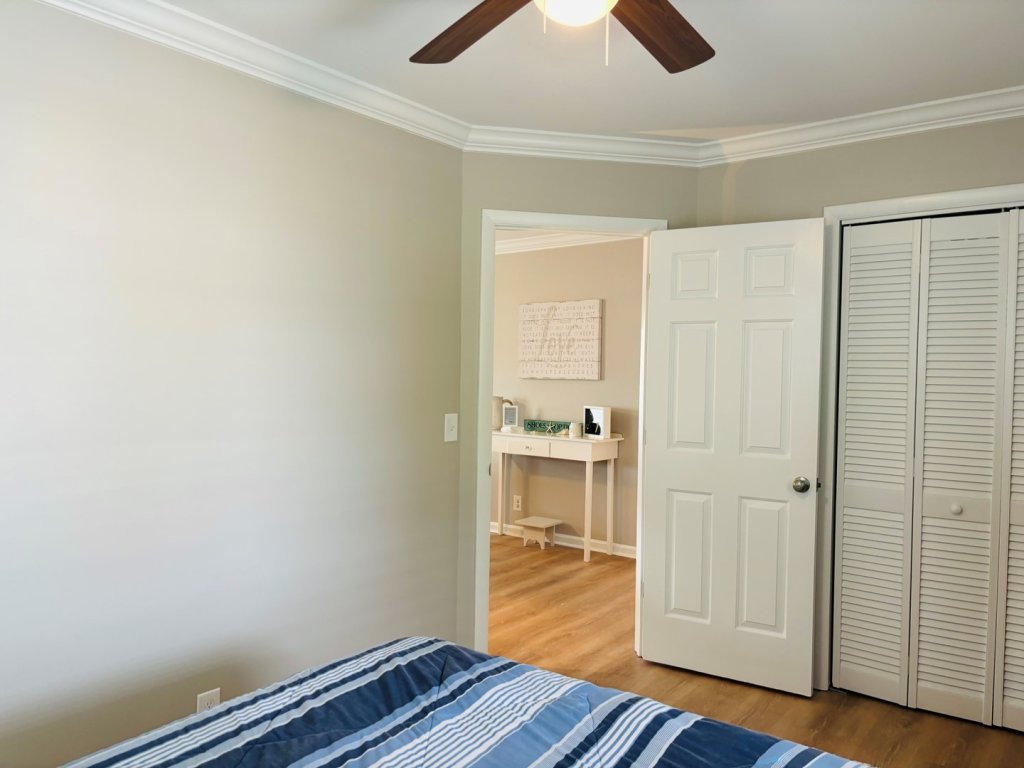 Buckeye's at the Beach / 110 Frigate Dr Vacation Rental in Holden Beach - RedAwning