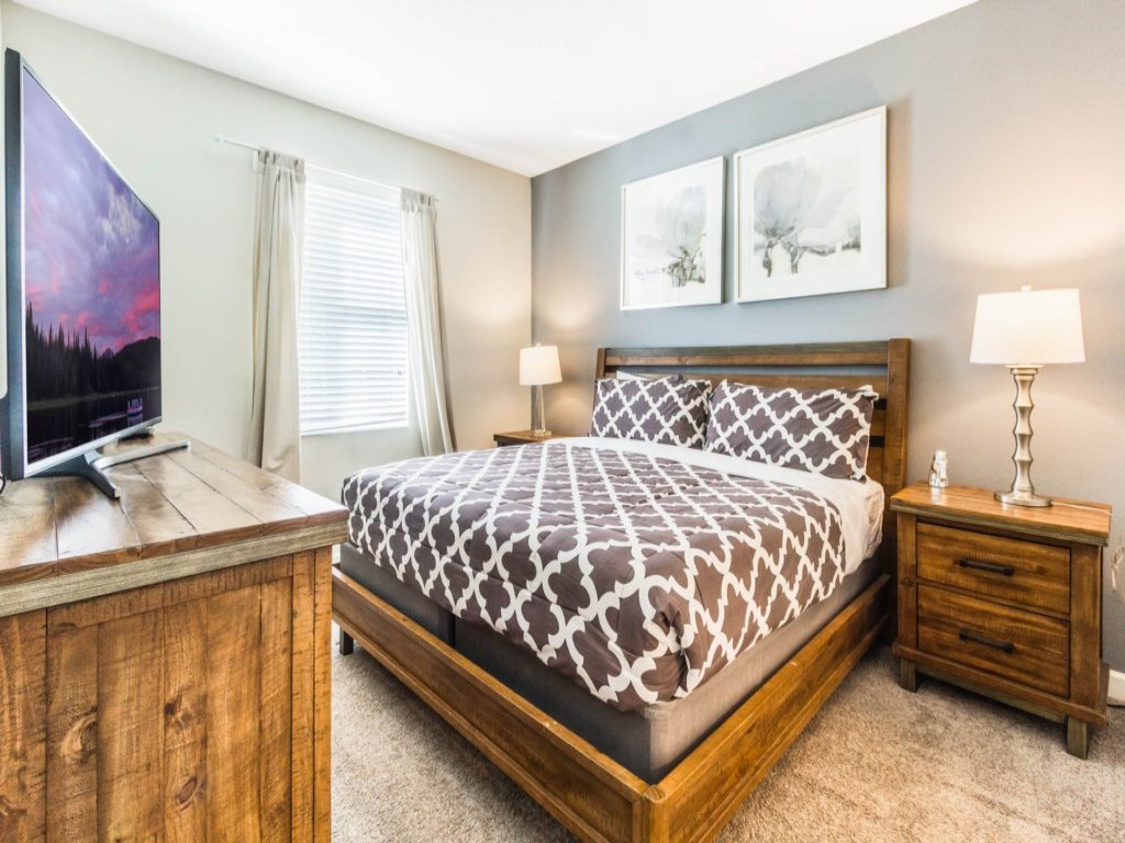 Amazing Champions Gate 9 Bedroom 5 Bed Vacation Rental in Davenport - RedAwning