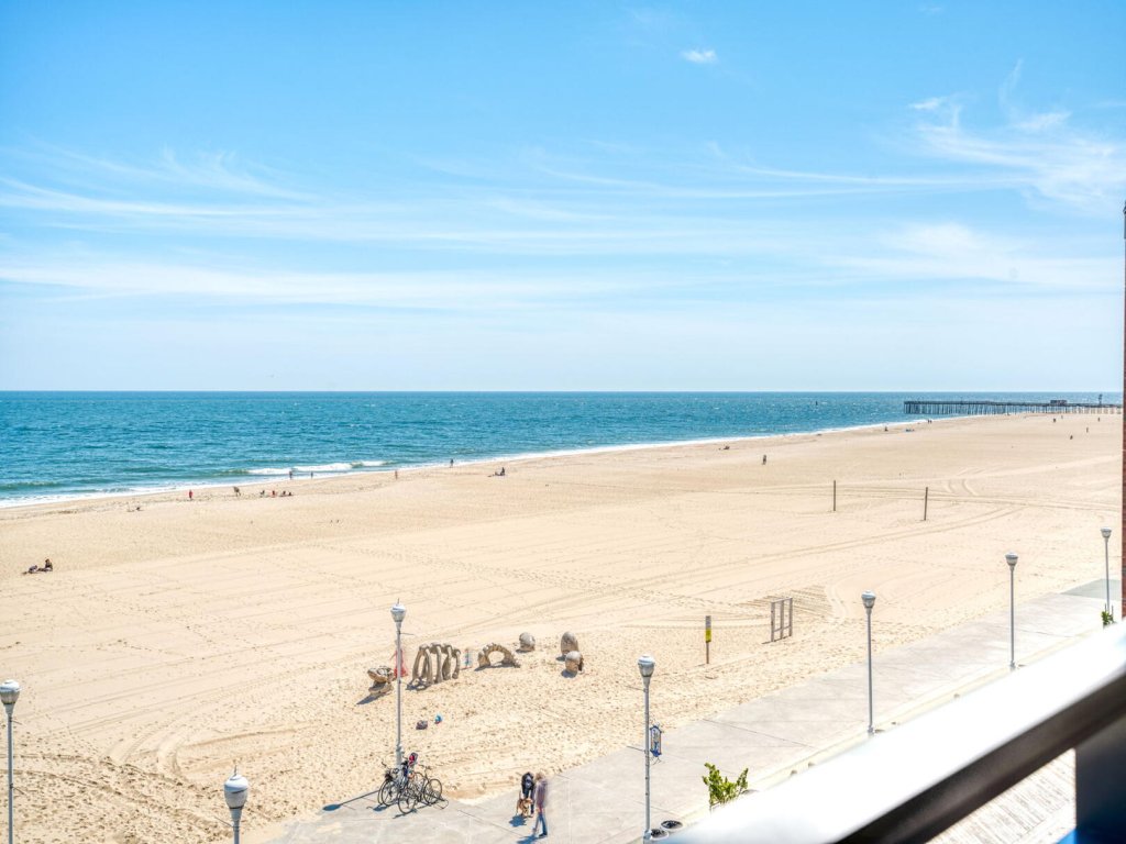 Polynesian 502 Vacation Rental in Ocean City - RedAwning