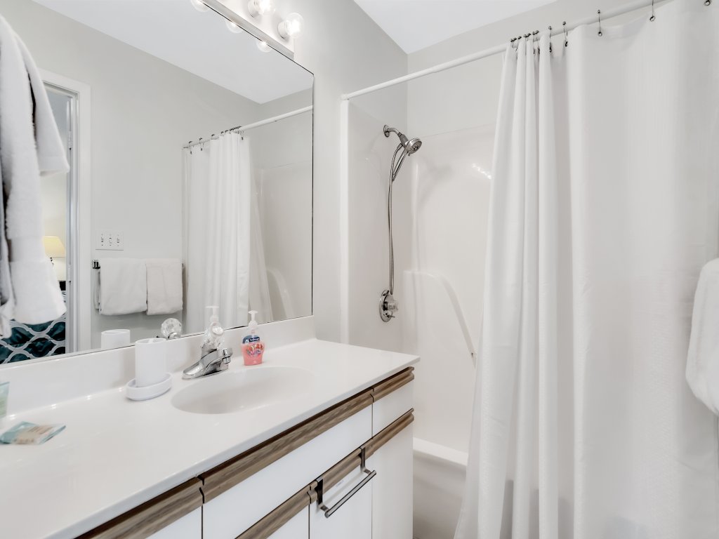 HHL-D9 -Gorgeous Greens Vacation Rental in Branson - RedAwning