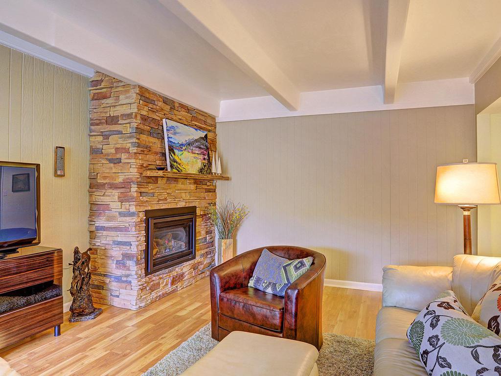 Ski and Racquet Club B106 Vacation Rental in Breckenridge - RedAwning