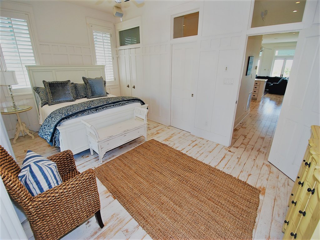 Bella Casa - Private House with Hot Tub Vacation Rental in South Padre Island - RedAwning